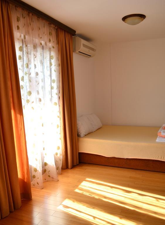 Apartment Matea Petrovac Exteriör bild